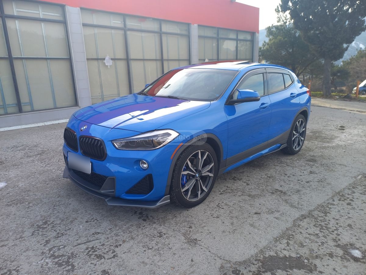 BMW X2