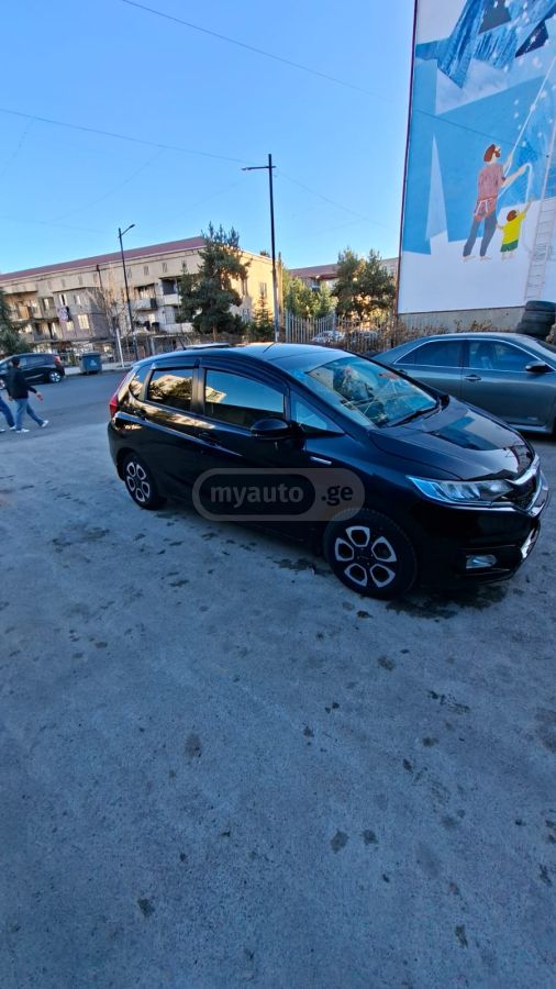 Honda Fit 2018 — photo 2