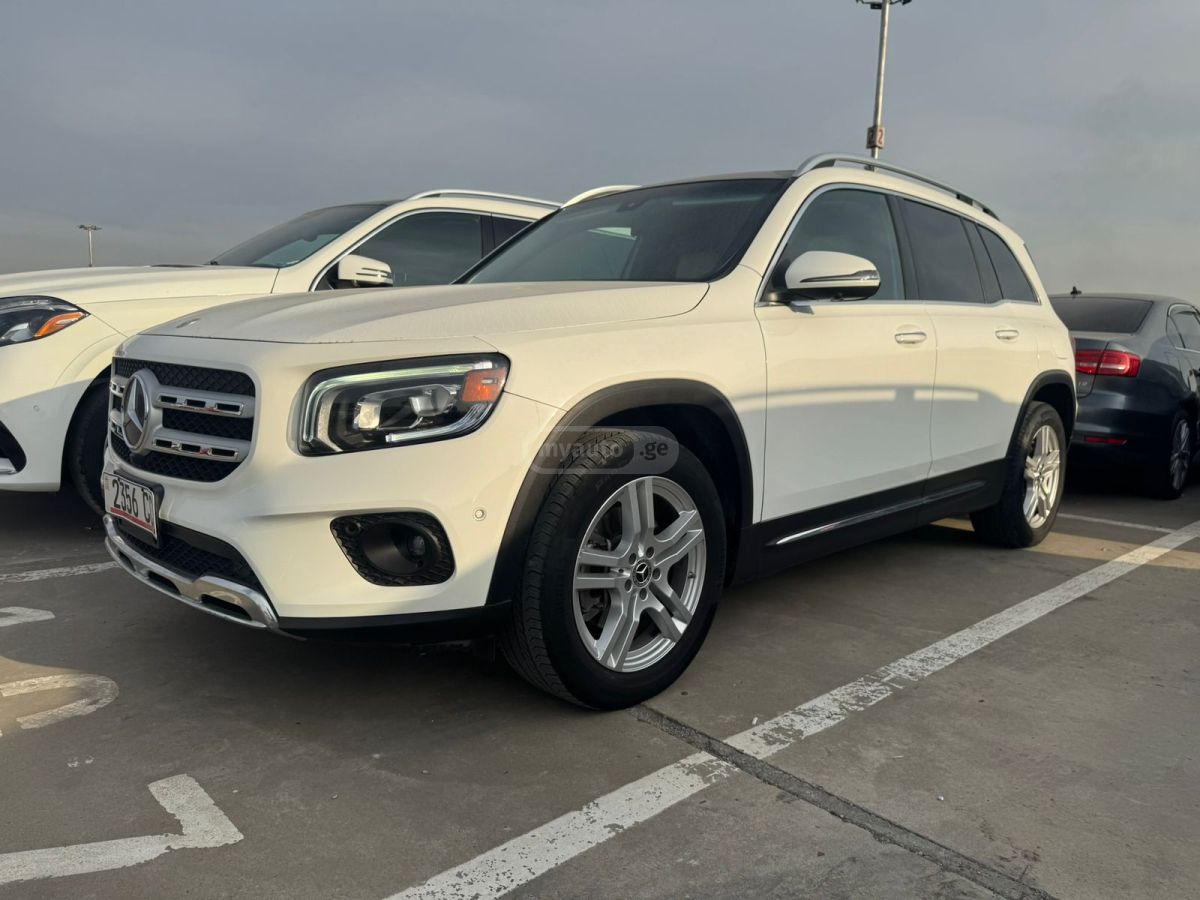 Mercedes-Benz GLB 200 2021 — photo 2
