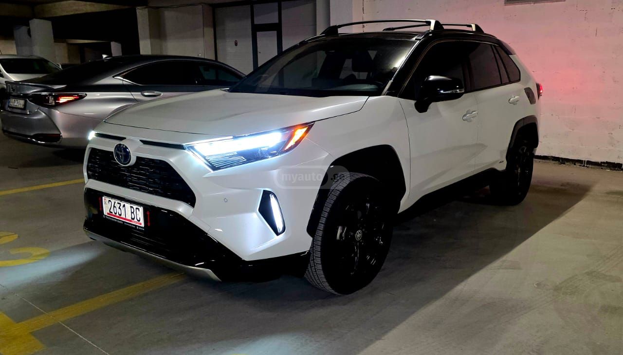 Toyota RAV 4 2023 — photo 2