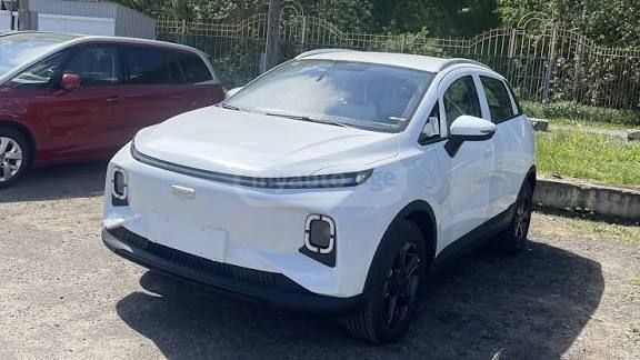Geely Geometry C 2023 — photo 2