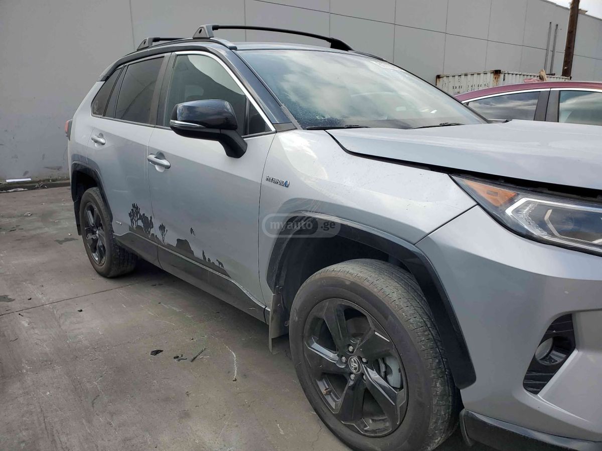 Toyota RAV4 2020 — photo 2