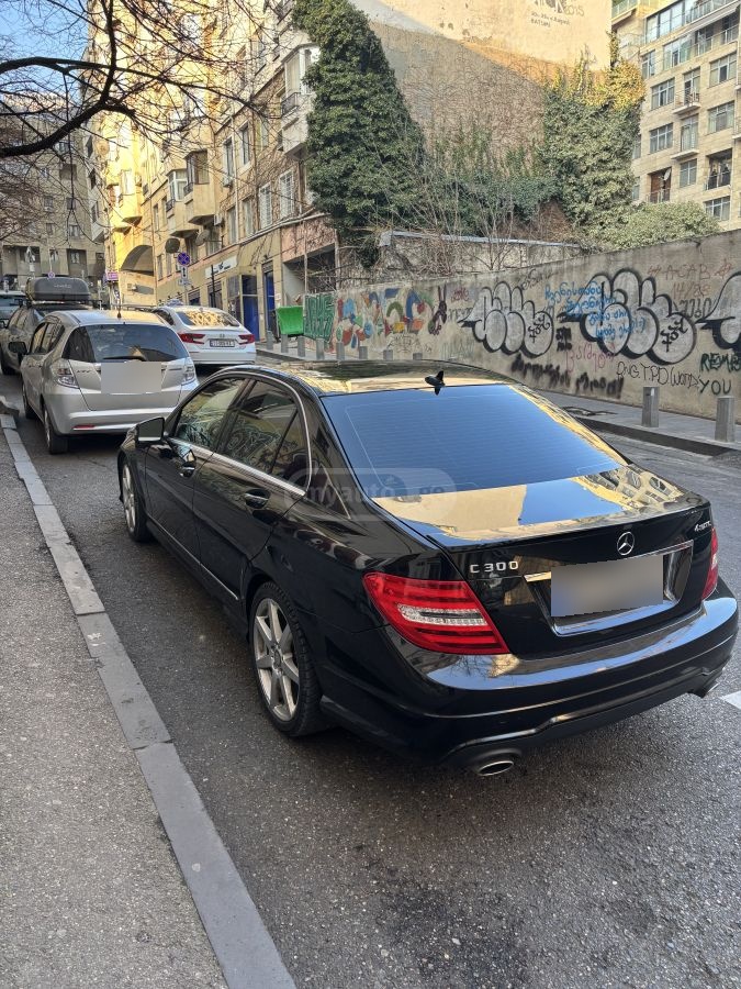Mercedes-Benz C 300 2013 — photo 2