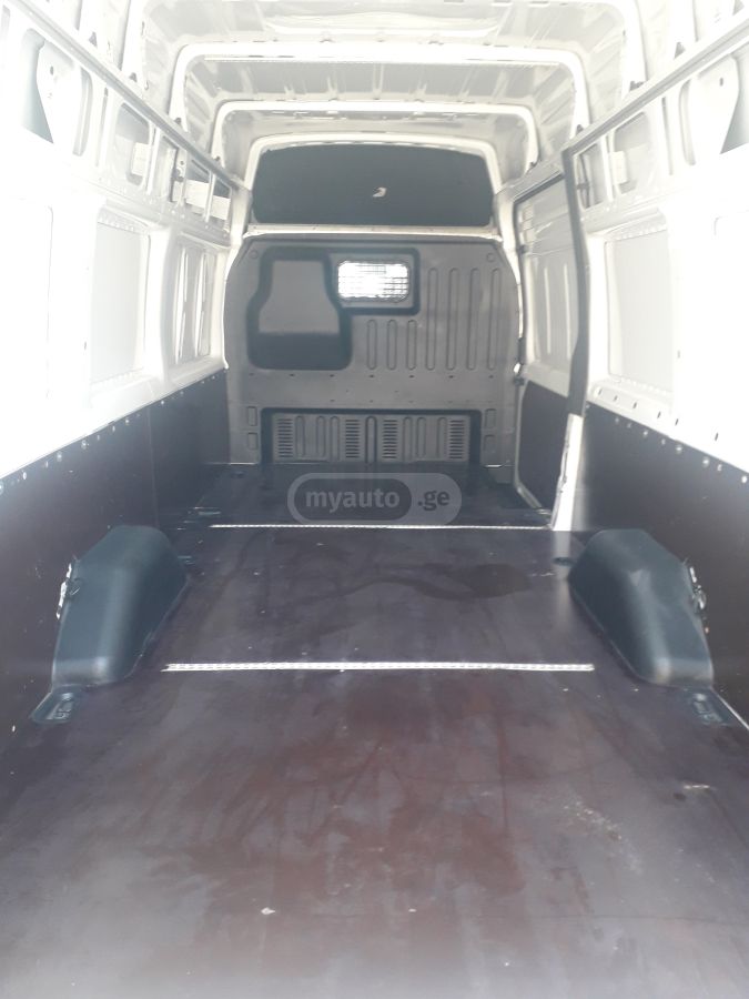 Ford Transit 2013 — photo 2