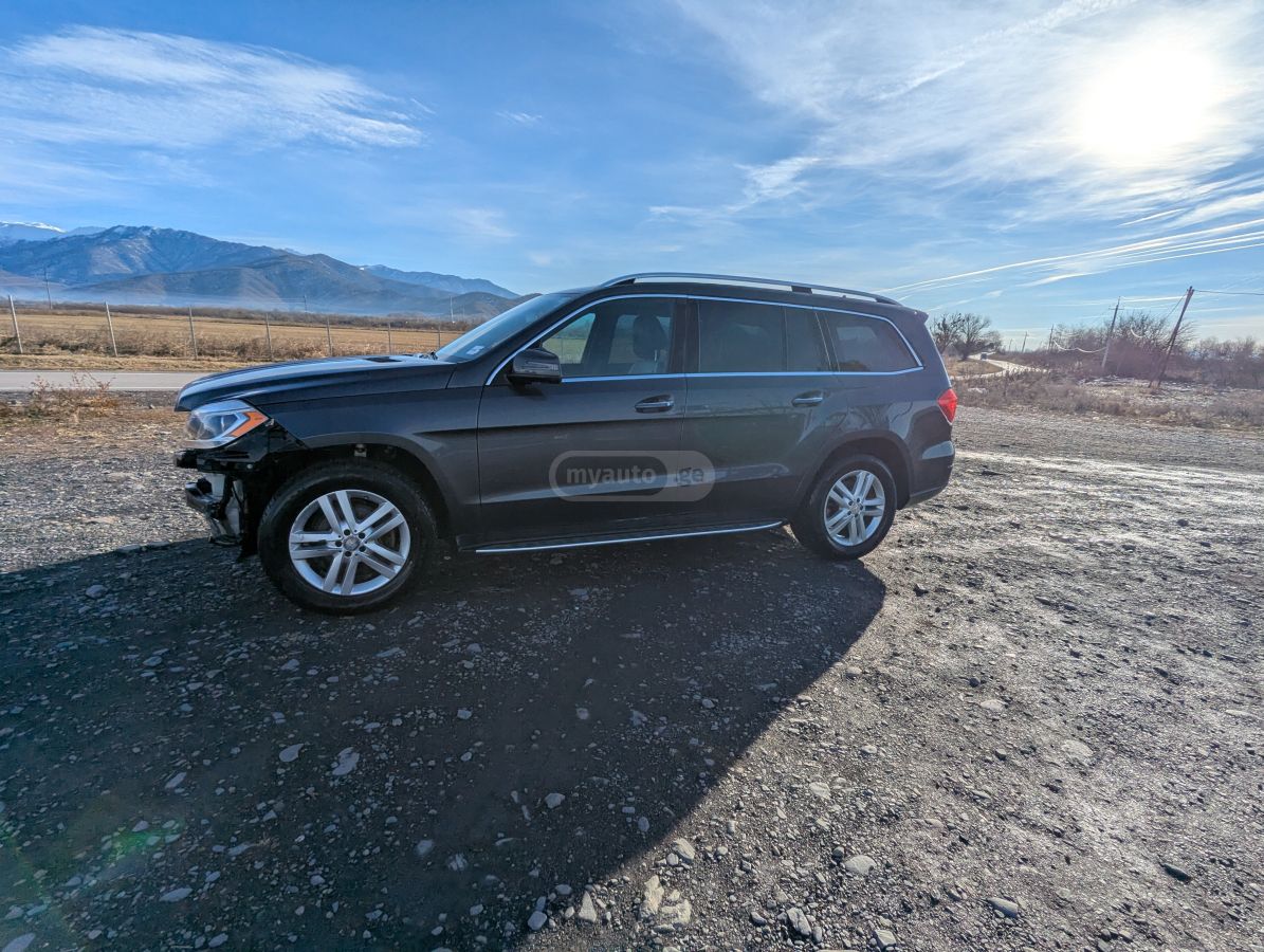 Mercedes-Benz GL 450 2015 — photo 2