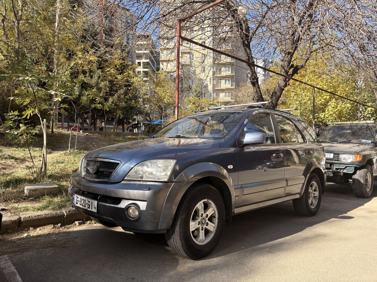 Kia Sorento 2003 — photo 2
