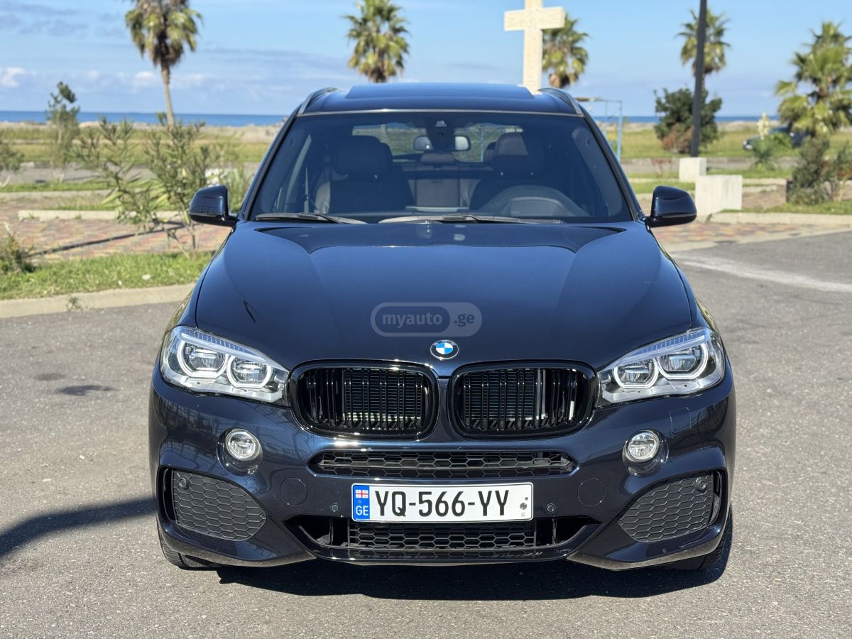 BMW X5 2018 — photo 2