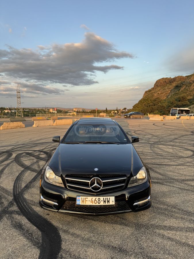 Mercedes-Benz C 250 2011 — photo 2
