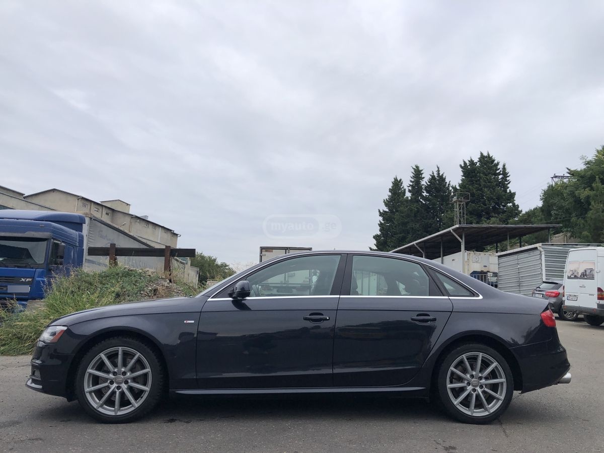 Audi A4 2013 — photo 2