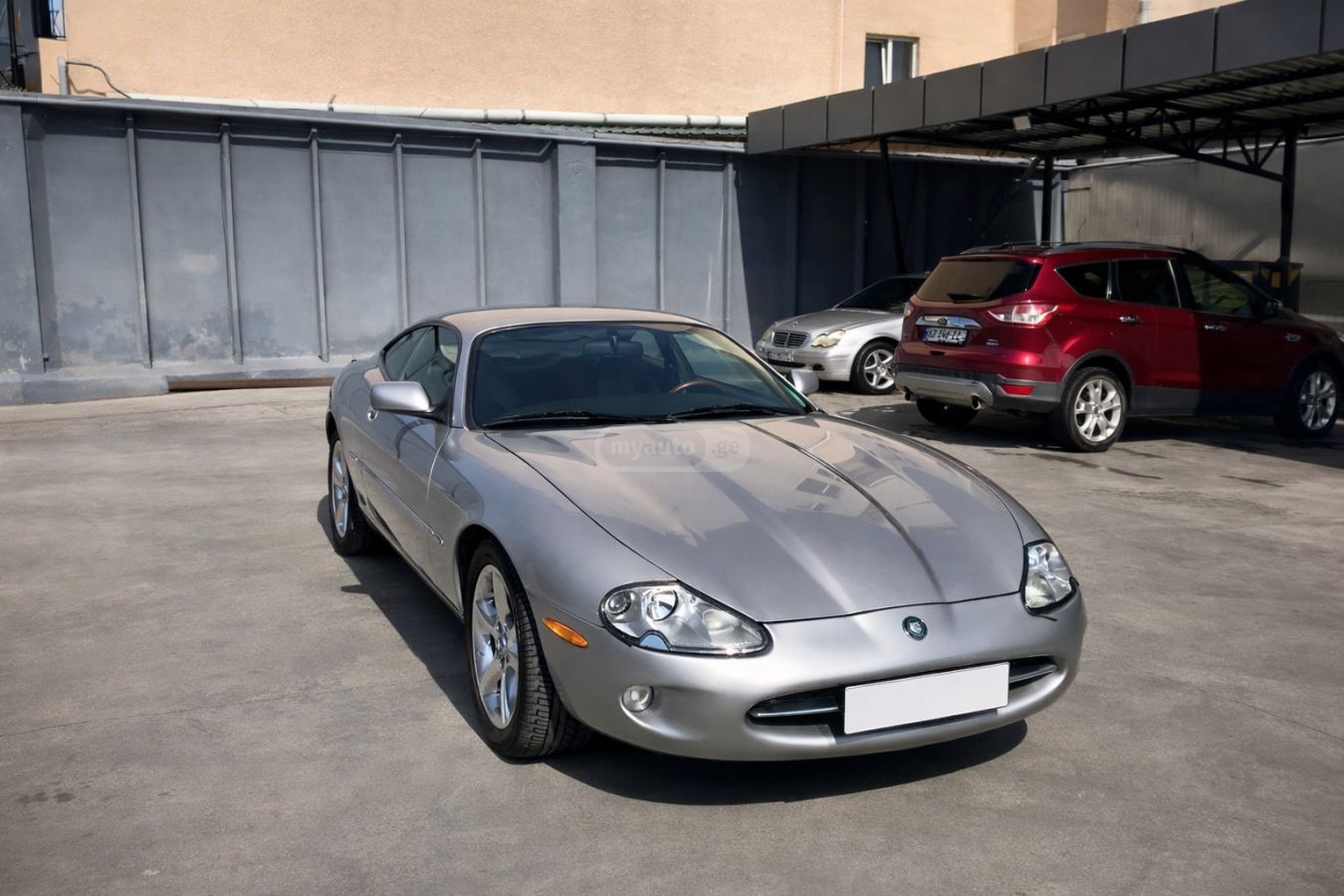 Jaguar XKR