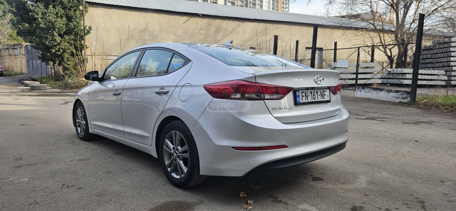 Hyundai Elantra 2016 — photo 2