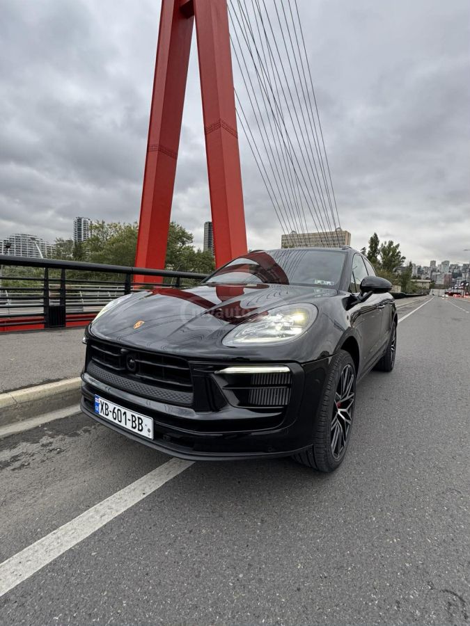 Porsche Macan 2024 — photo 2