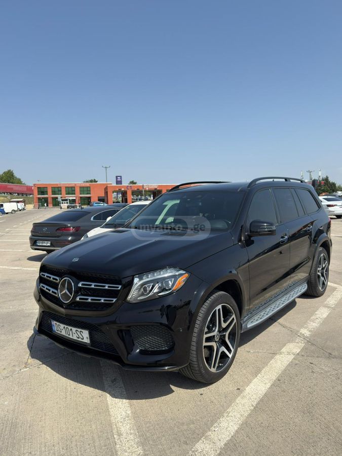 Mercedes-Benz GLS 550