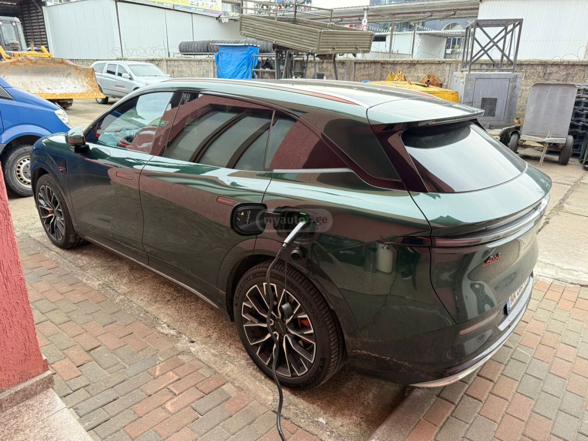 Zeekr 7X 2024 — photo 2