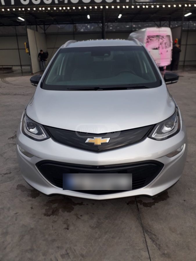 Chevrolet Bolt EV 2019 — photo 2