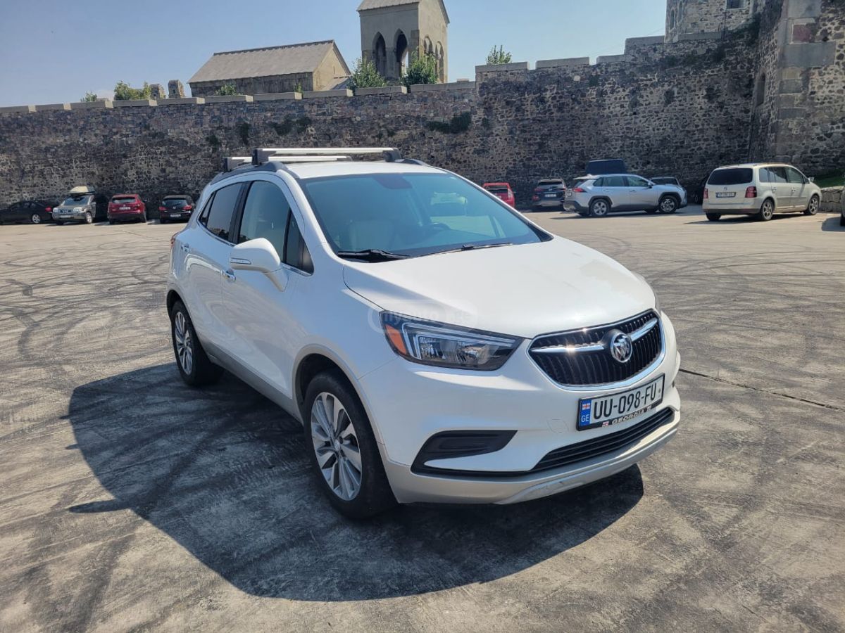 Buick Encore 2019 — photo 2