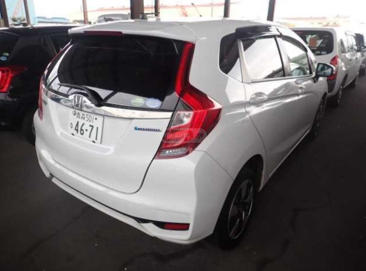 Honda FIT 2019 — photo 2