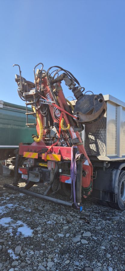 Isuzu 18.360 2013 — photo 2