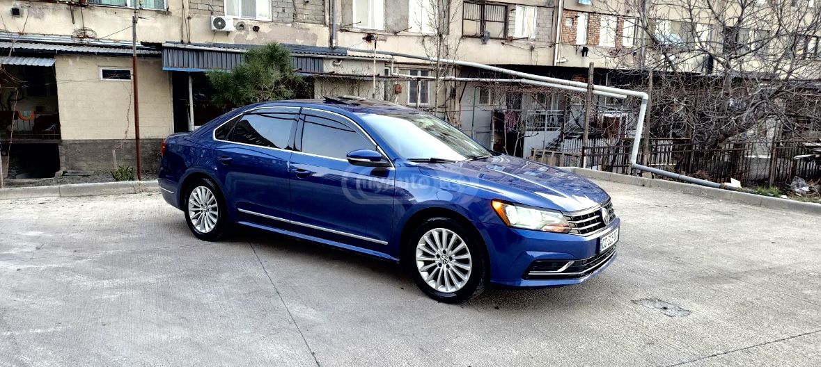 Volkswagen Passat 2016 — photo 2
