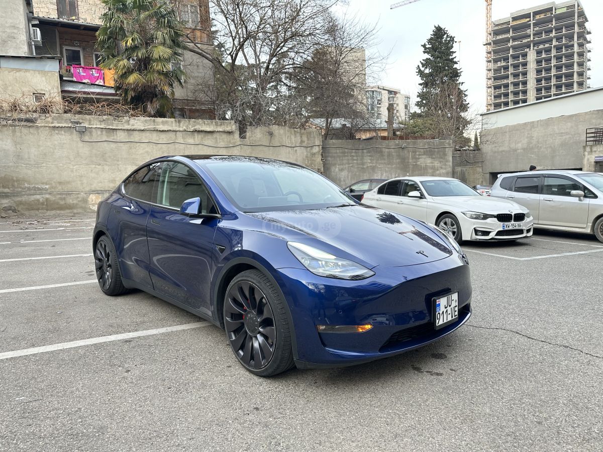 Tesla Model Y