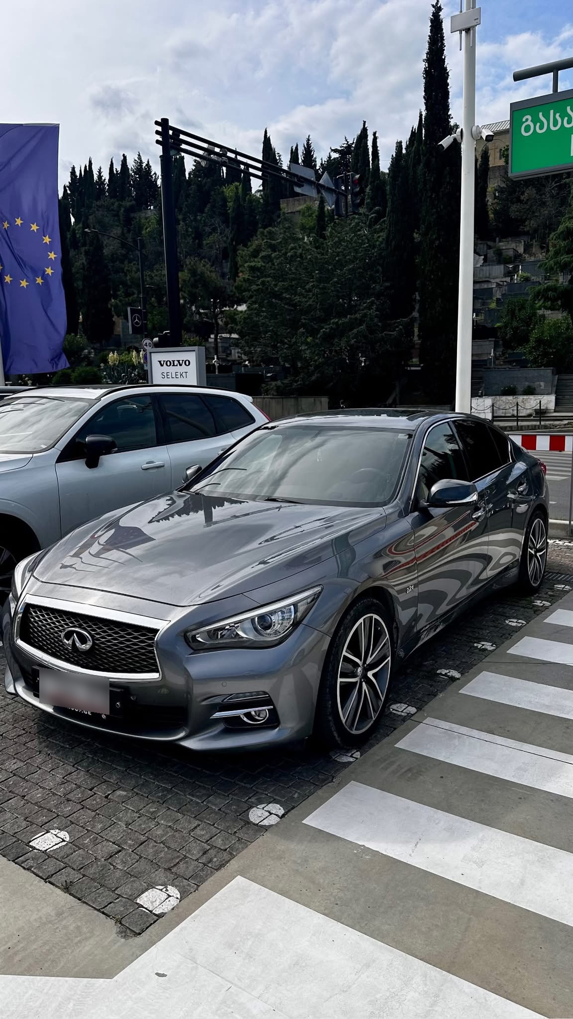 Infiniti Q 50