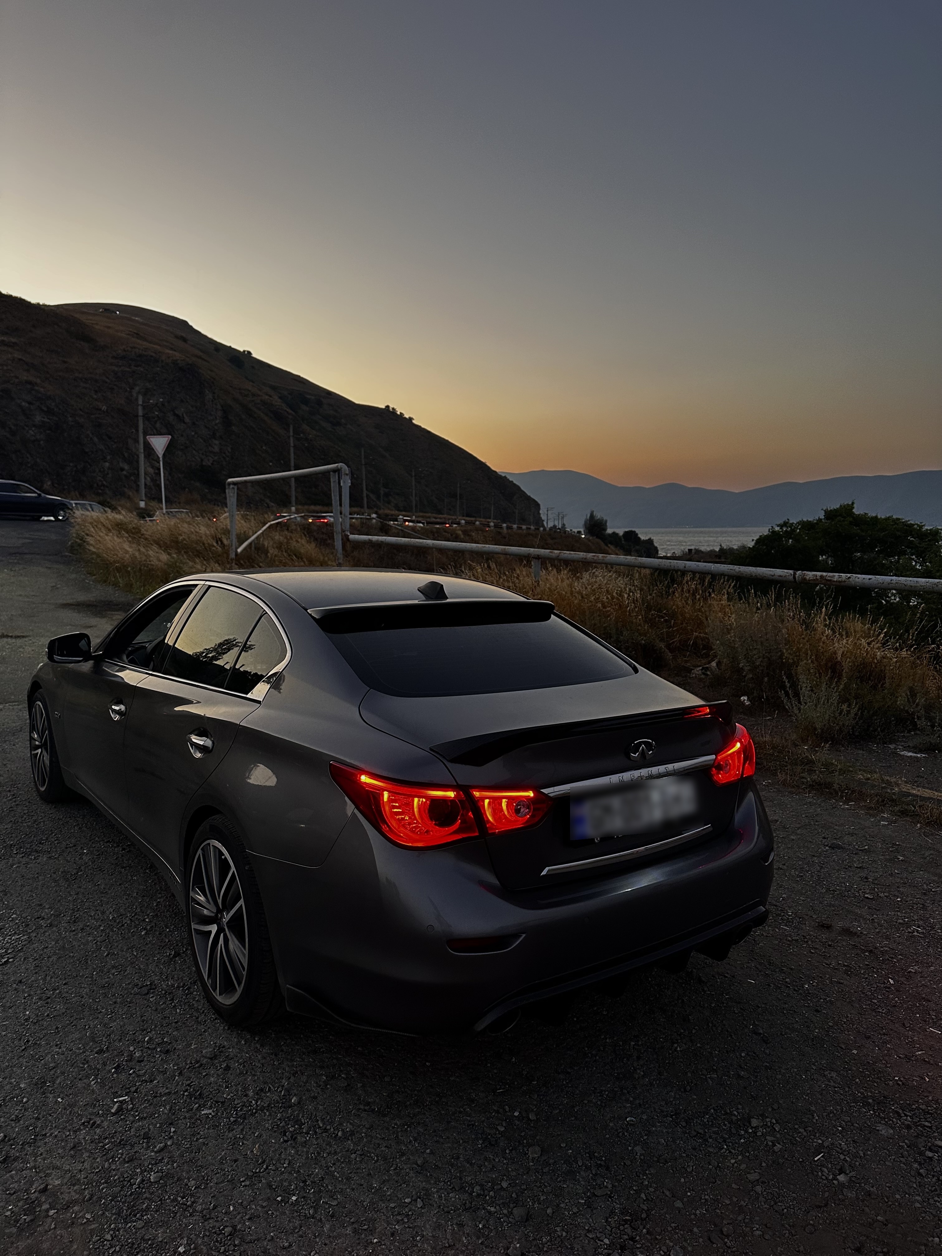 Infiniti Q50 2015 — photo 2