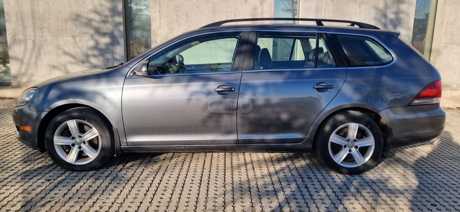 Volkswagen Jetta 2014 — photo 2