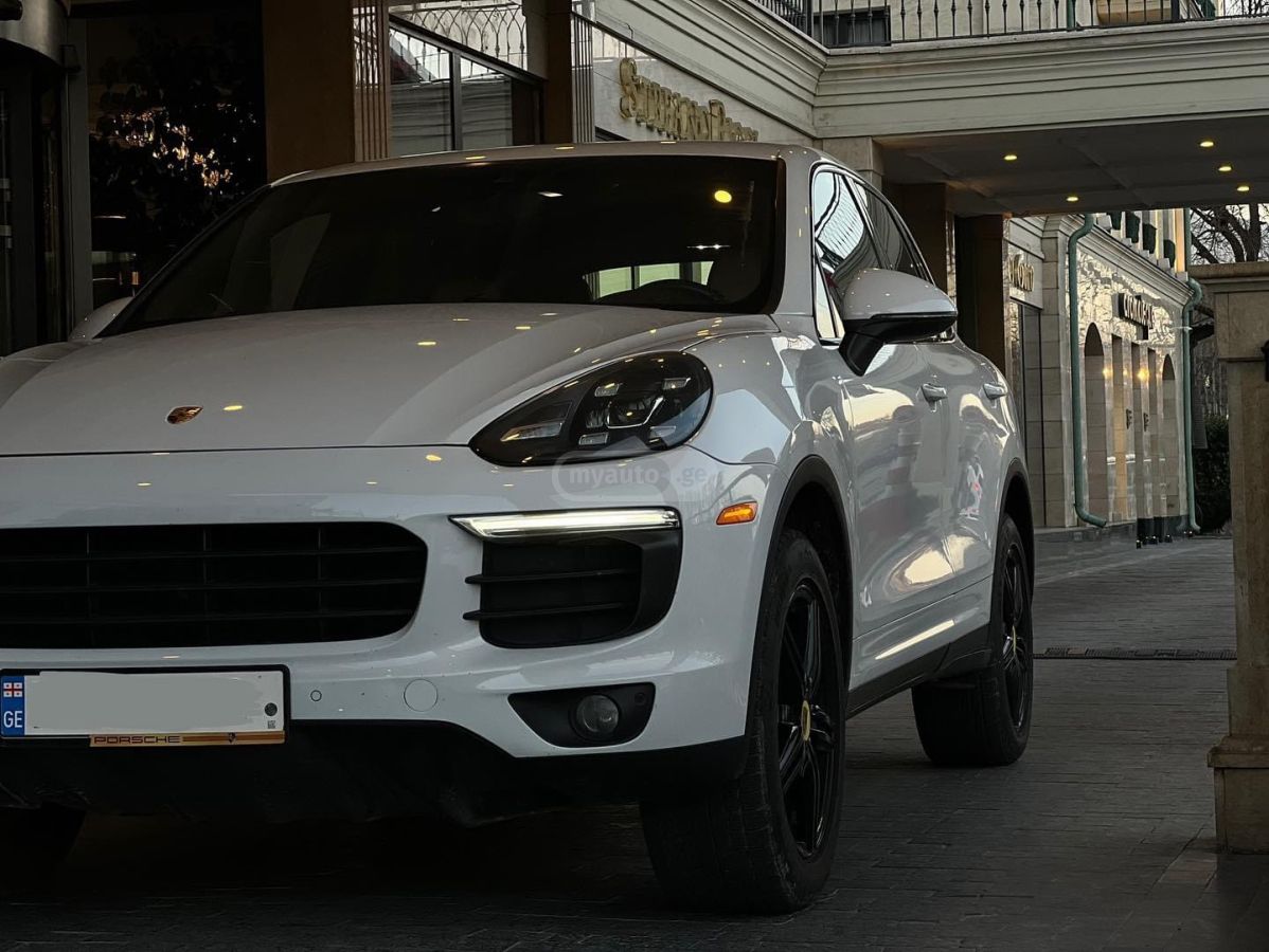 Porsche Cayenne 2018 — photo 2
