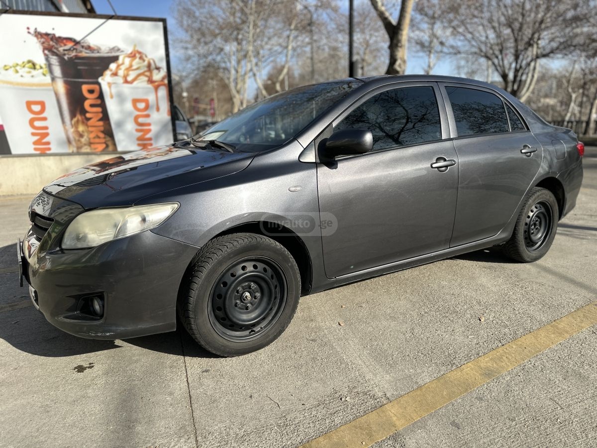 Toyota Corolla 2010 — photo 2