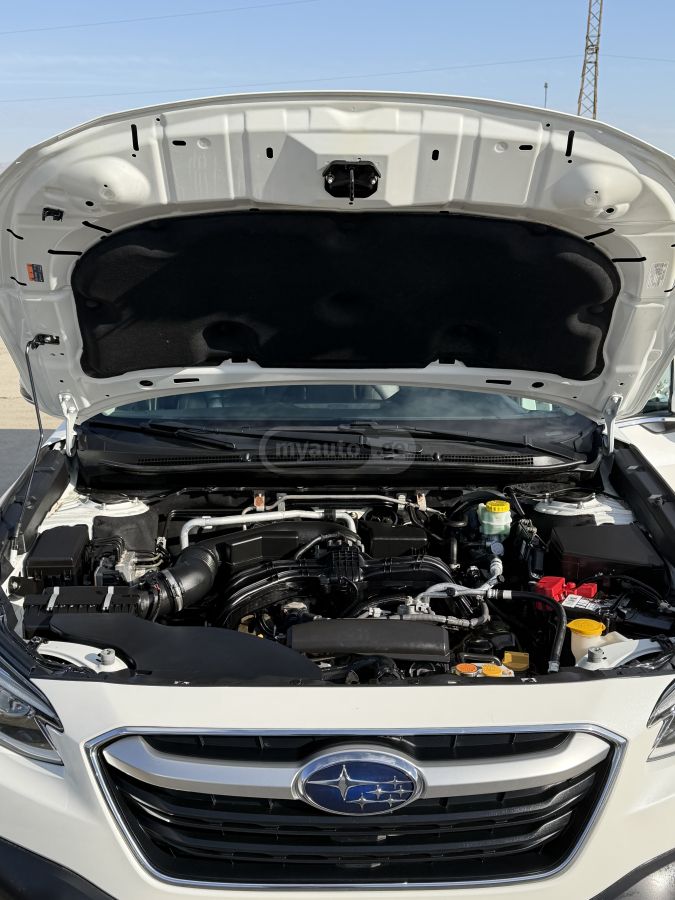 Subaru Outback 2019 — photo 2