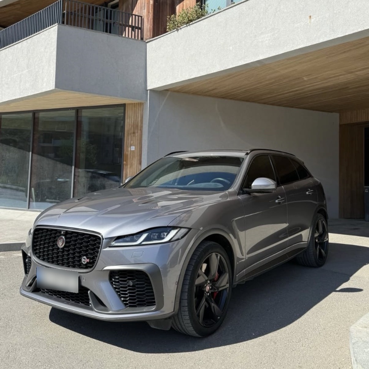 Jaguar F-Pace