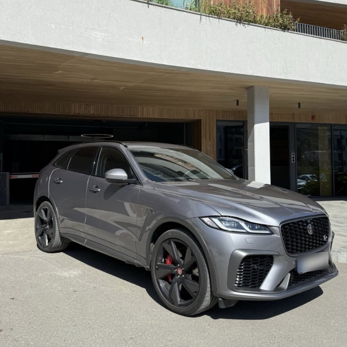 Jaguar F-Pace 2022 — photo 2