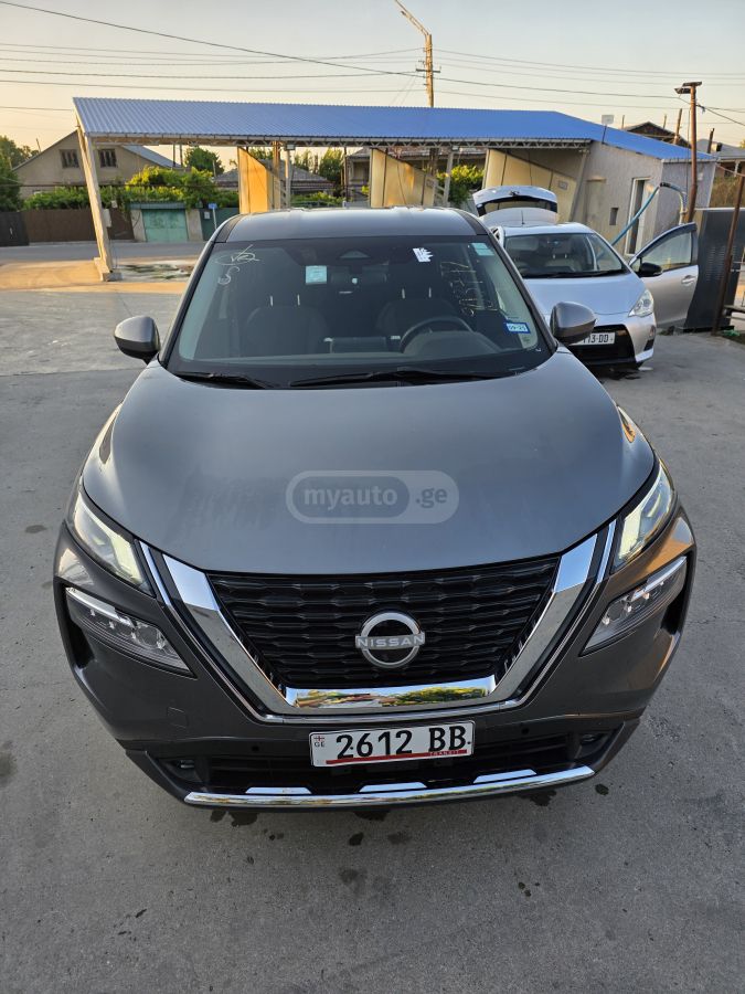 Nissan Rogue 2023 — photo 2