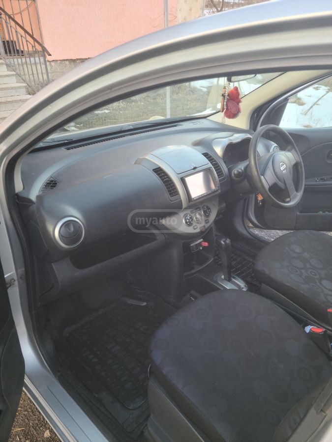 Nissan Note 2005 — photo 2