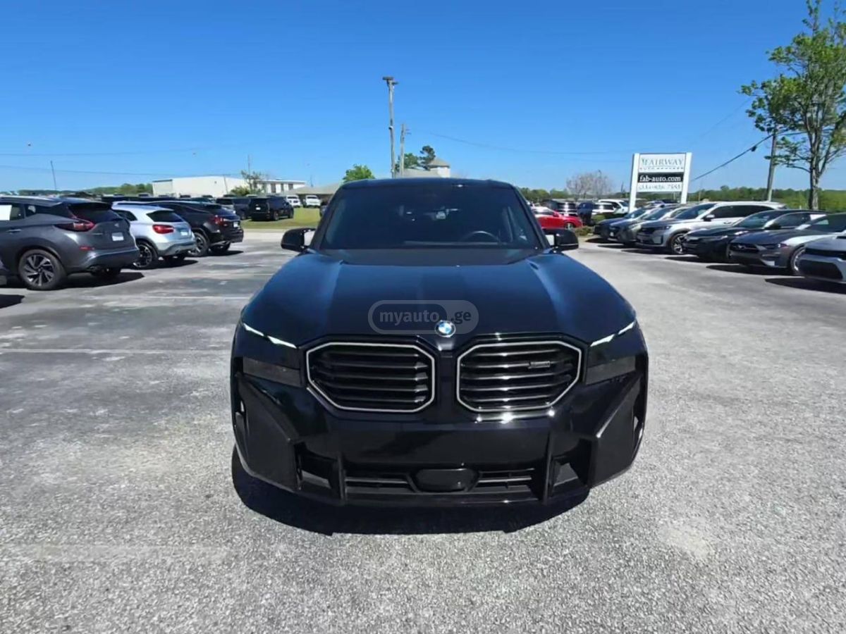 BMW XM