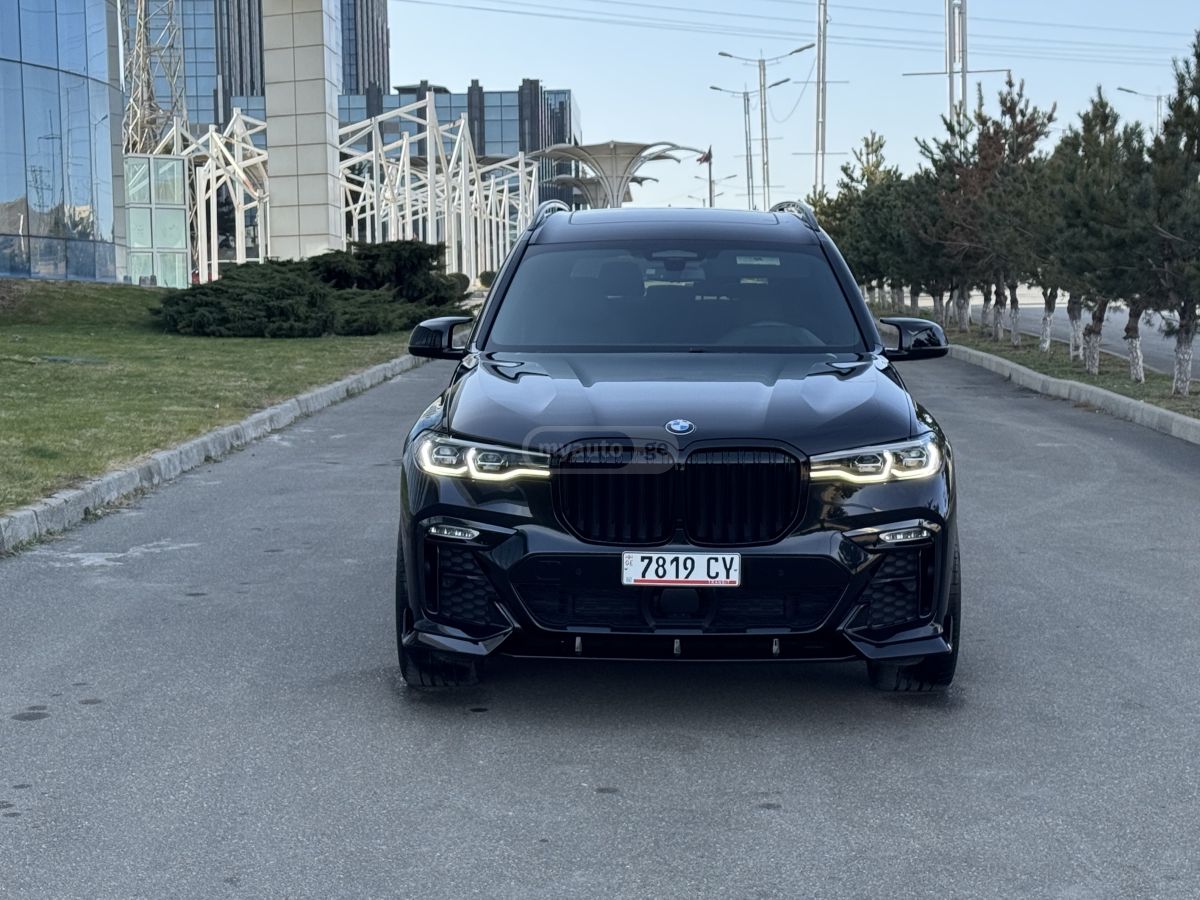 BMW X7