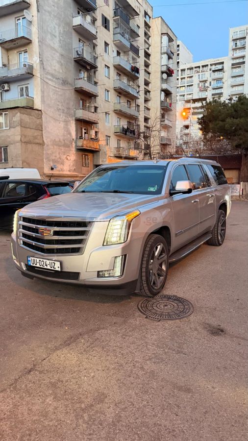 Cadillac Escalade 2016 — photo 2