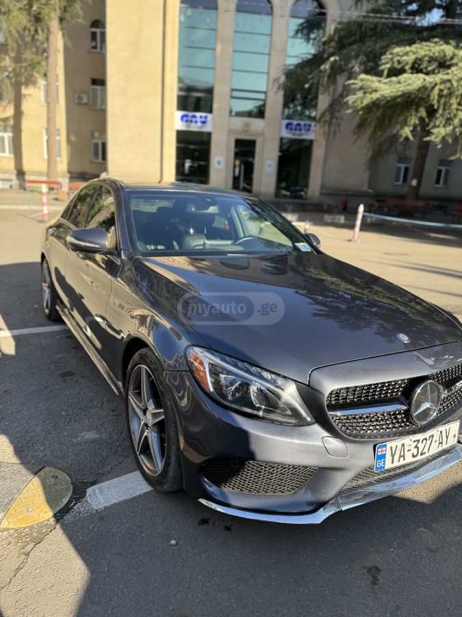 Mercedes-Benz C 300 2015 — photo 2