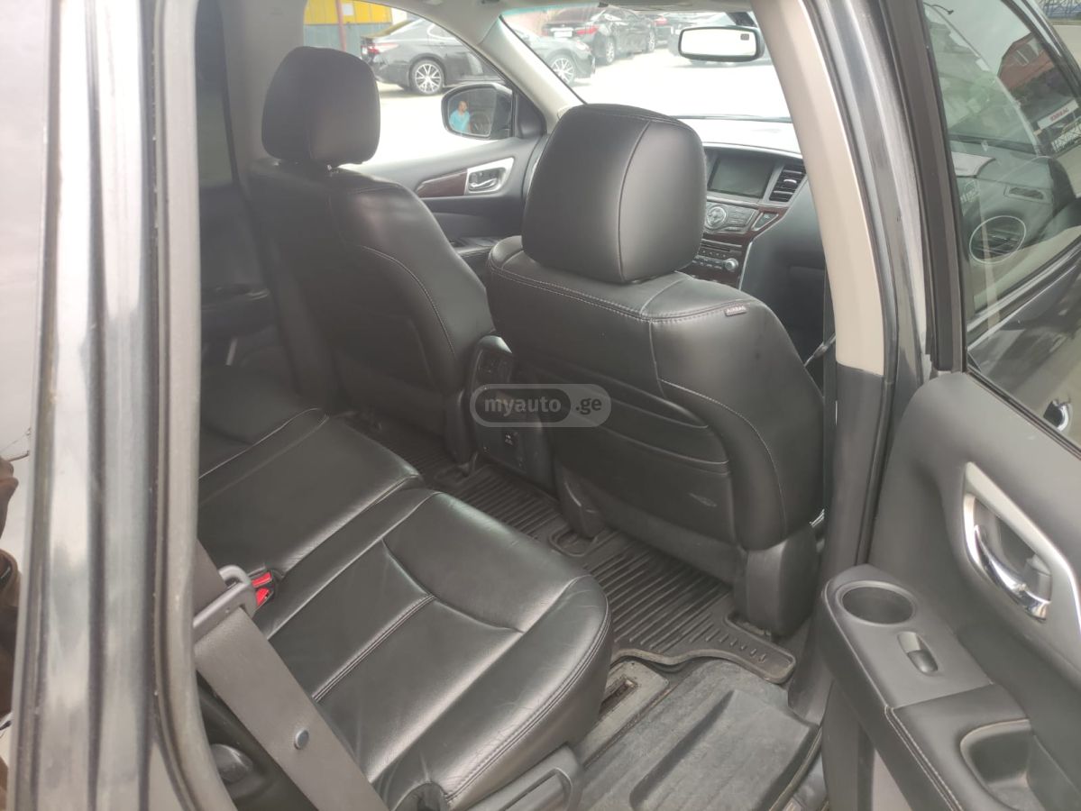 Nissan Pathfinder 2013 — photo 2