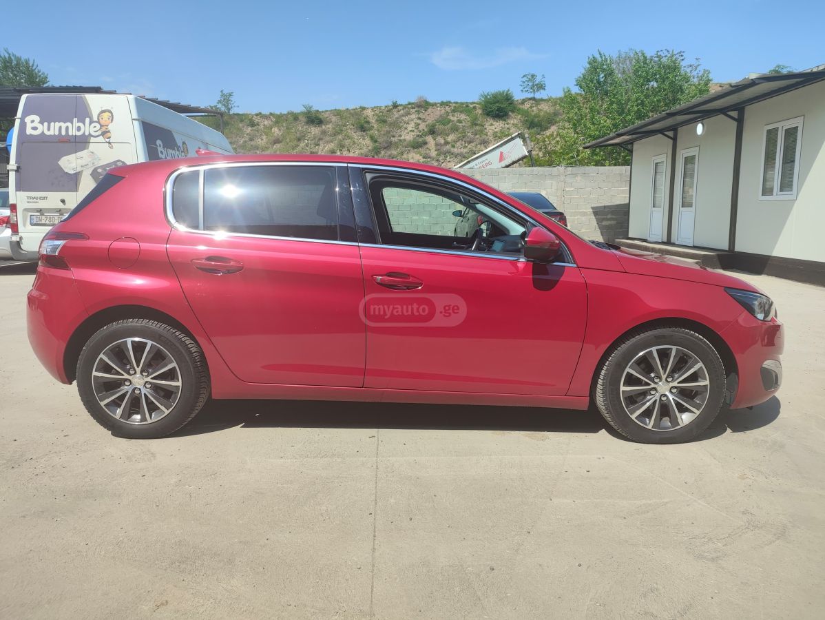 Peugeot 308 2016 — photo 2
