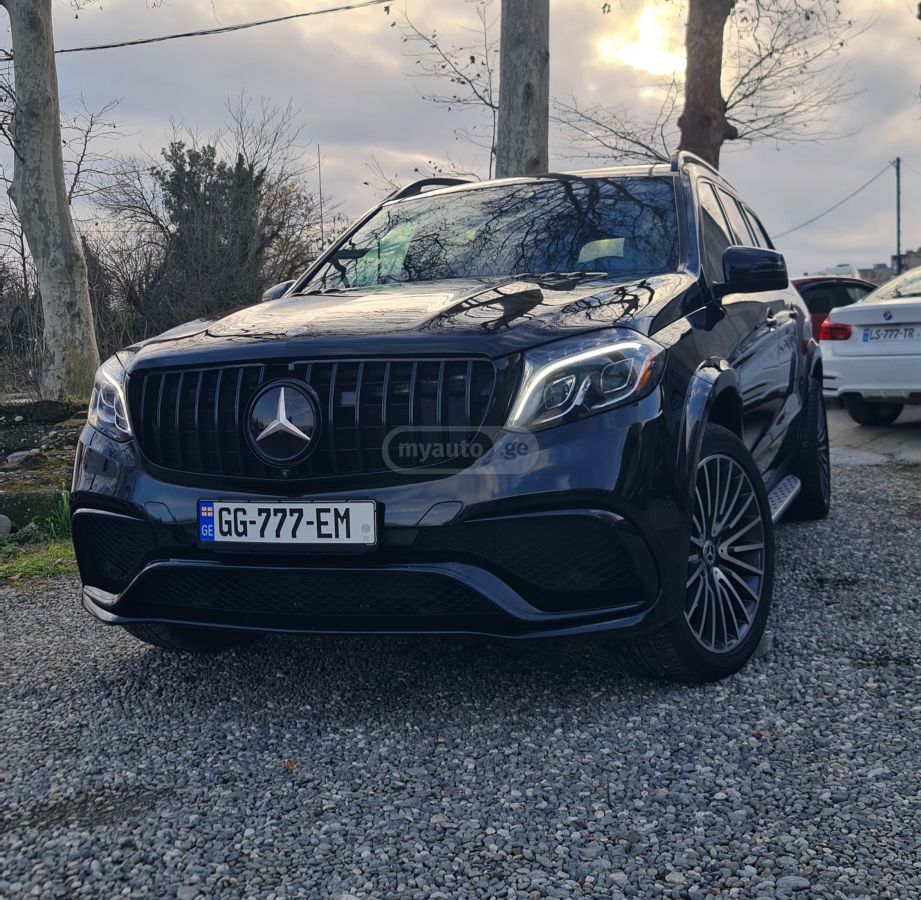 Mercedes-Benz GLS 550