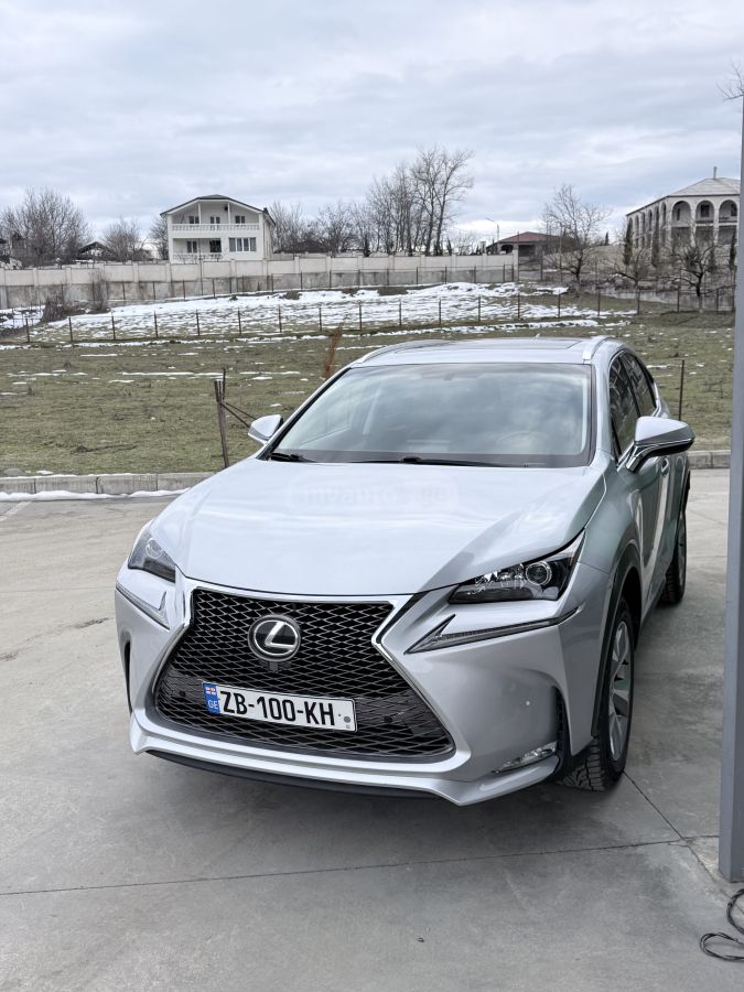 Lexus NX 200
