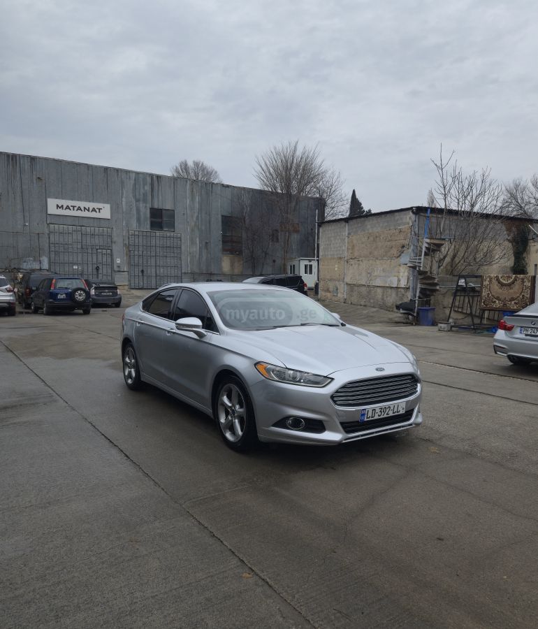 Ford Fusion 2015 — photo 2