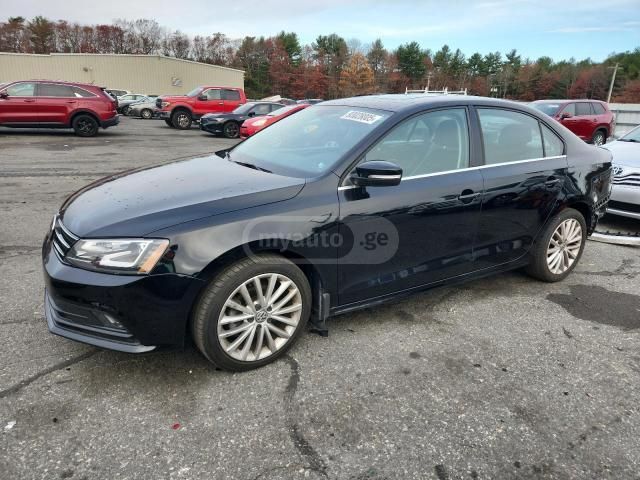 Volkswagen Jetta 2016 — photo 2