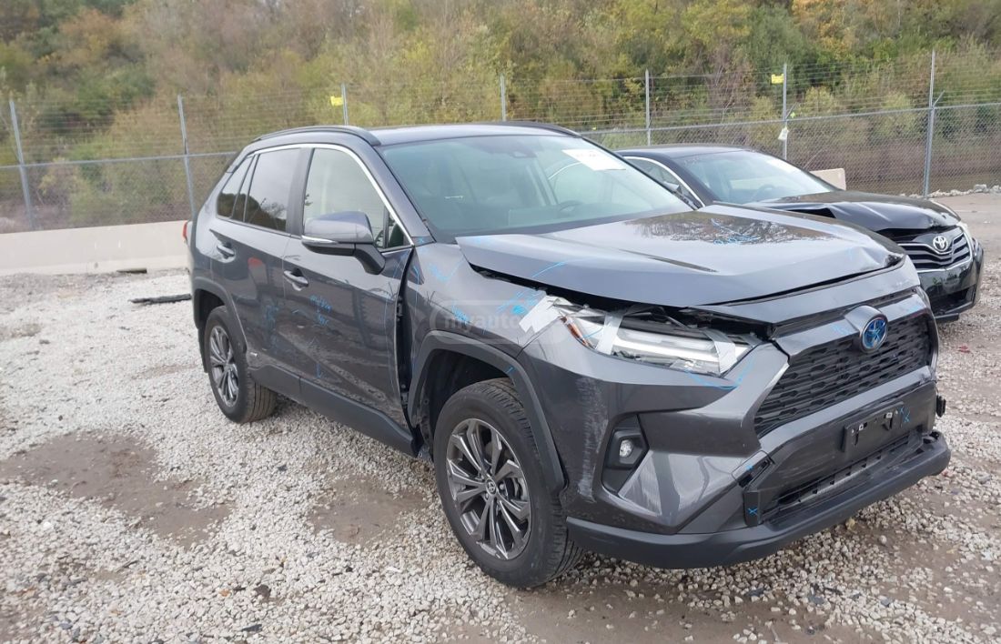 Toyota RAV 4 2023 — photo 2