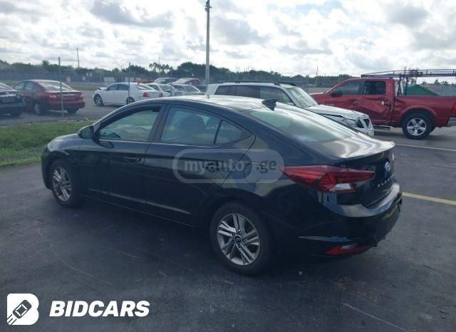 Hyundai Elantra 2019 — photo 2