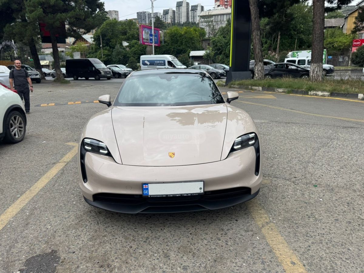 Porsche Taycan 4 S 2023 — photo 2