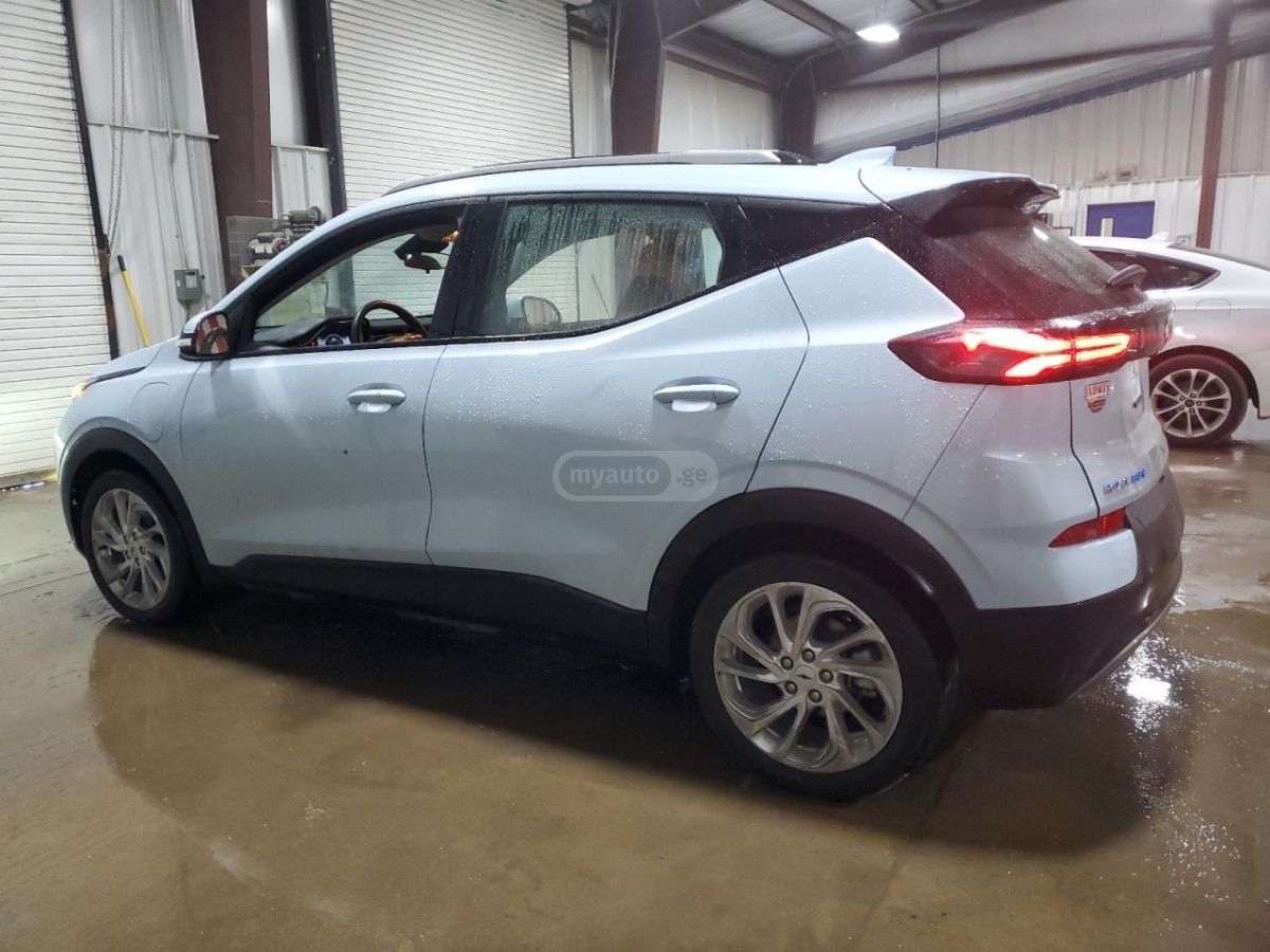 Chevrolet Bolt EUV 2023 — photo 2