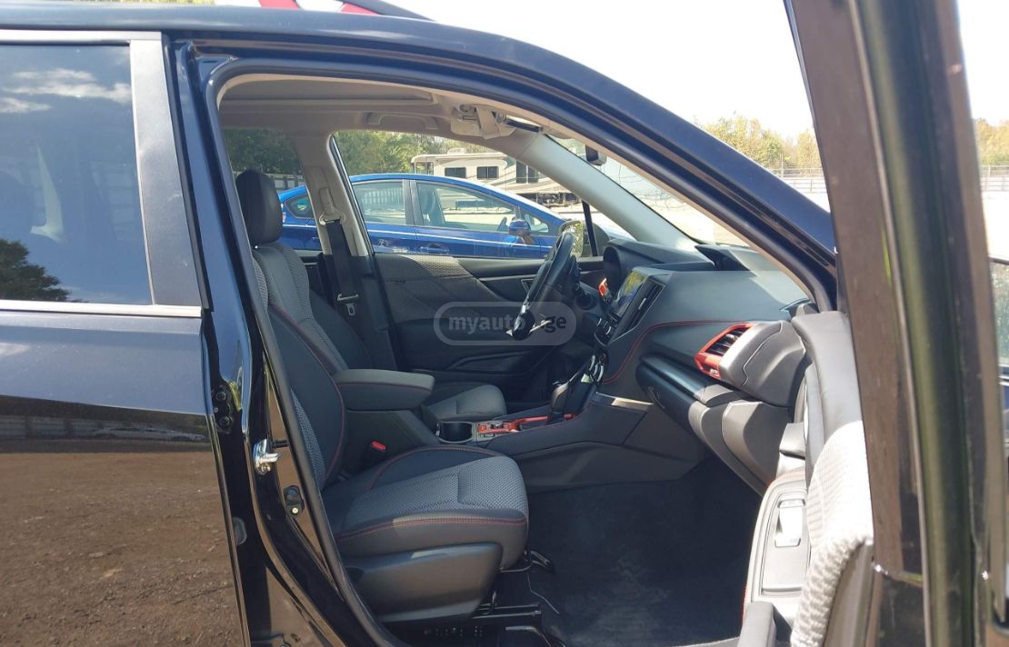 Subaru Forester 2021 — photo 2