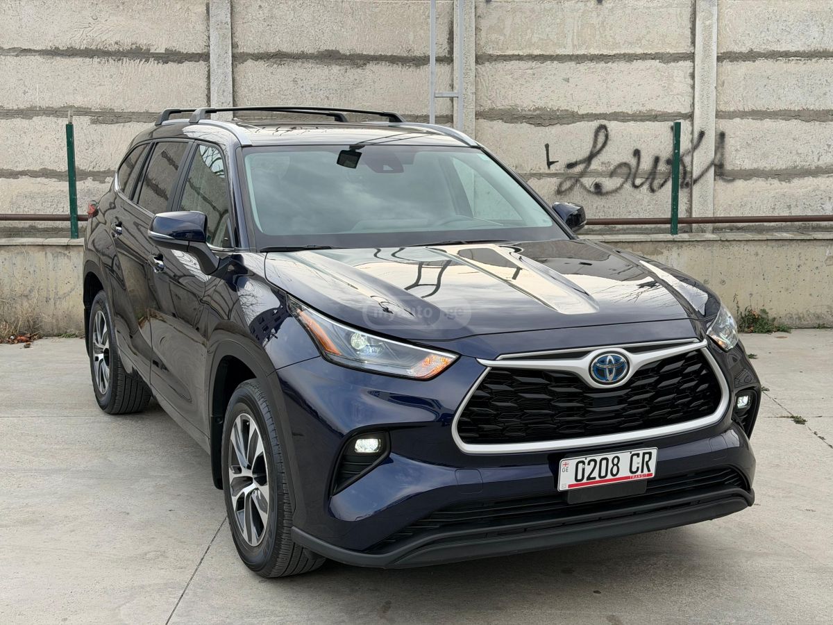 Toyota Highlander 2022 — photo 2